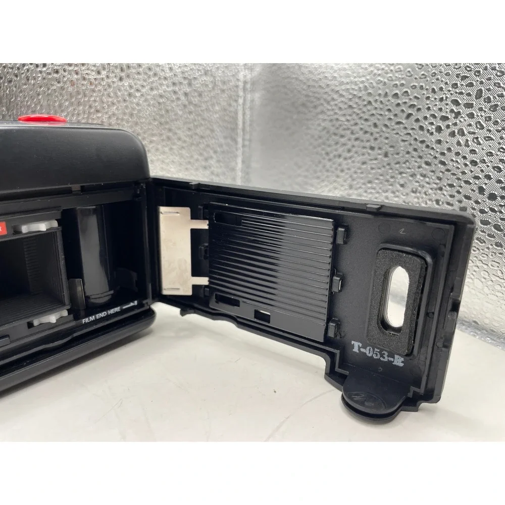 Polaroid 35mm One Film Camera with Keystone Vintage Carrying‎ Case